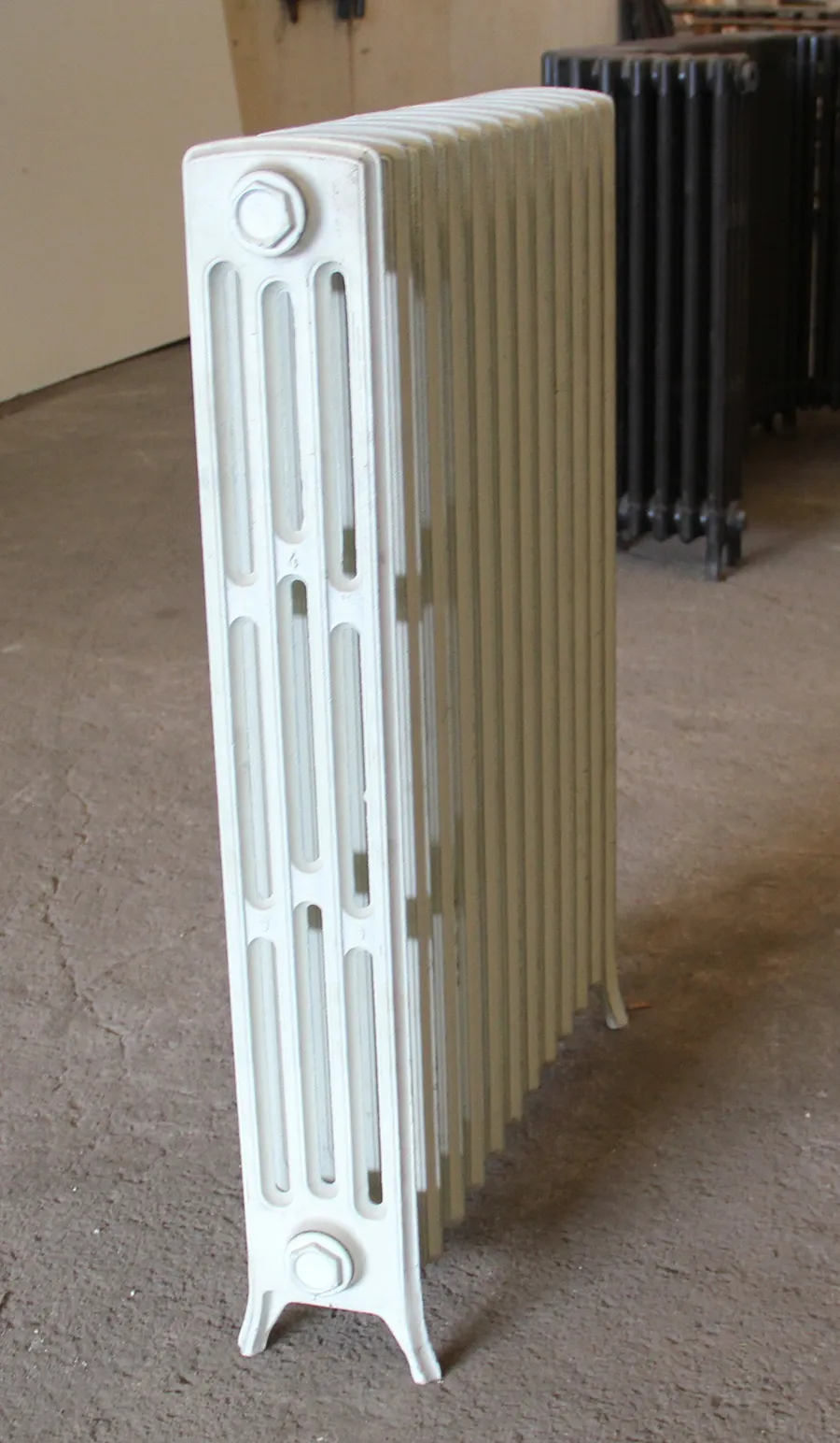 Radiateur Classique Neuf de 96 cm à quatre colonnes